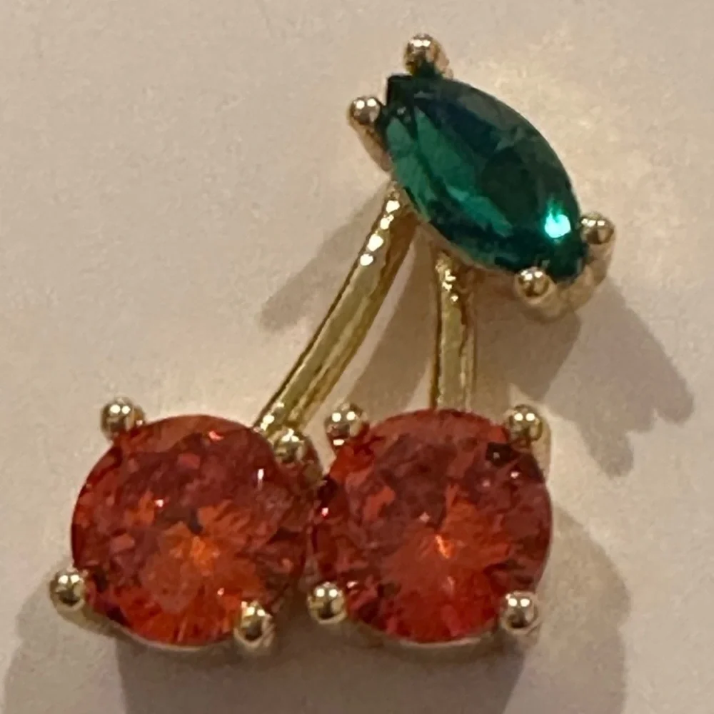 🔥🔥🔥ONE ITEM DEAL OF THE DAY KATE SPADE ♠️ Authentic Earrings Reduced Buy Now
